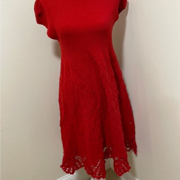 ANTHROPOLOGIE FeatherBone Oda Sweater Dress
Size M NWOT - Picture 5 of 14